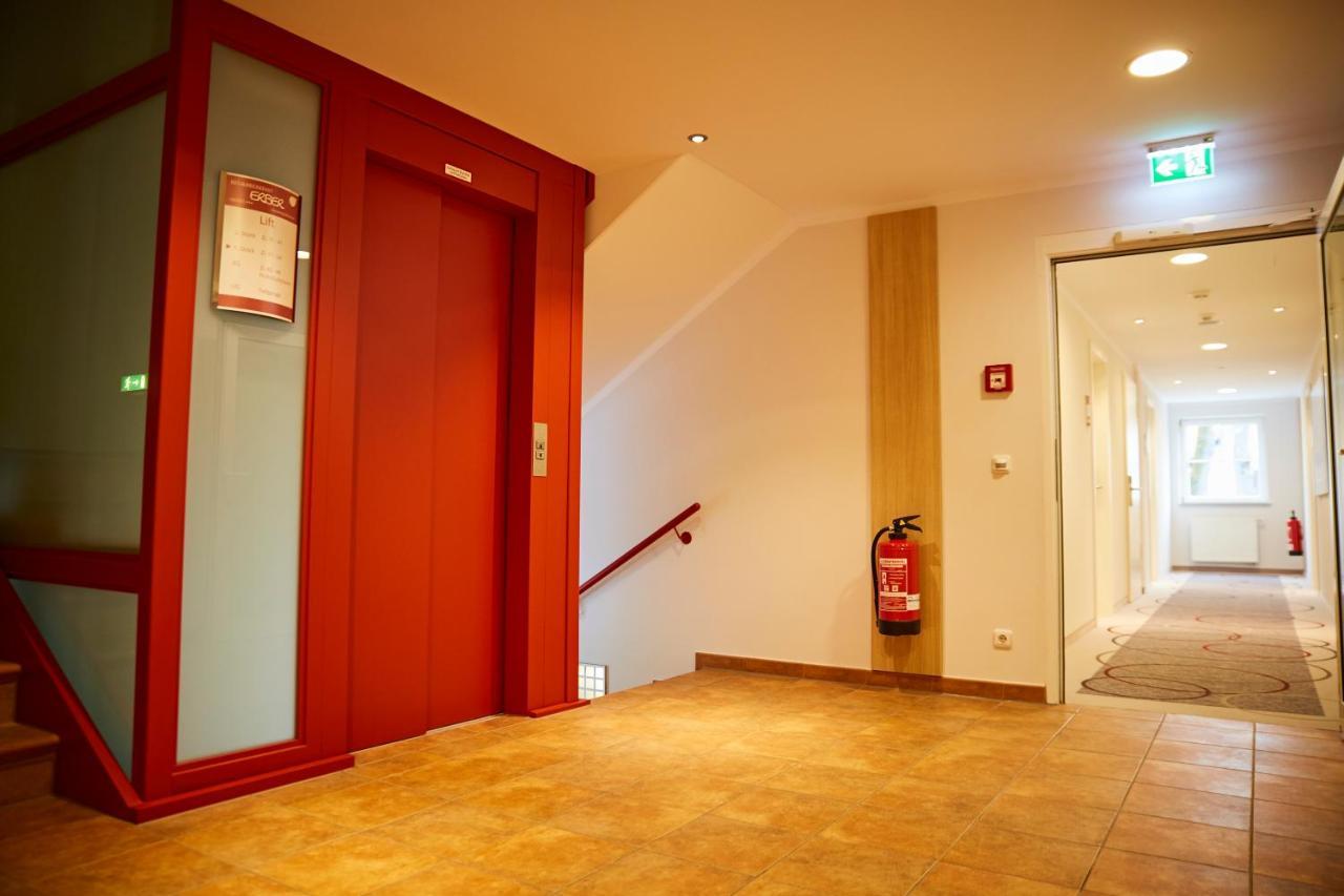 Bed&Breakfast Erber Ismaning Exterior foto
